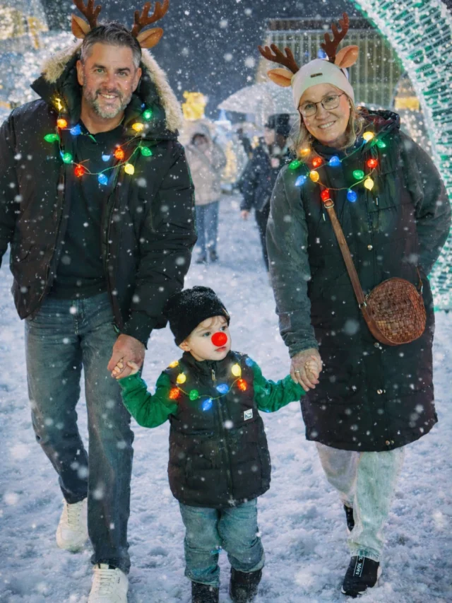 Have a wonderful holiday with loved ones. Greetings from the Deakins